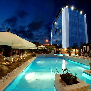 4* Hotel Bellambriana